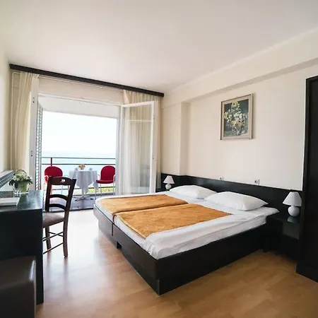Zagreb 2*